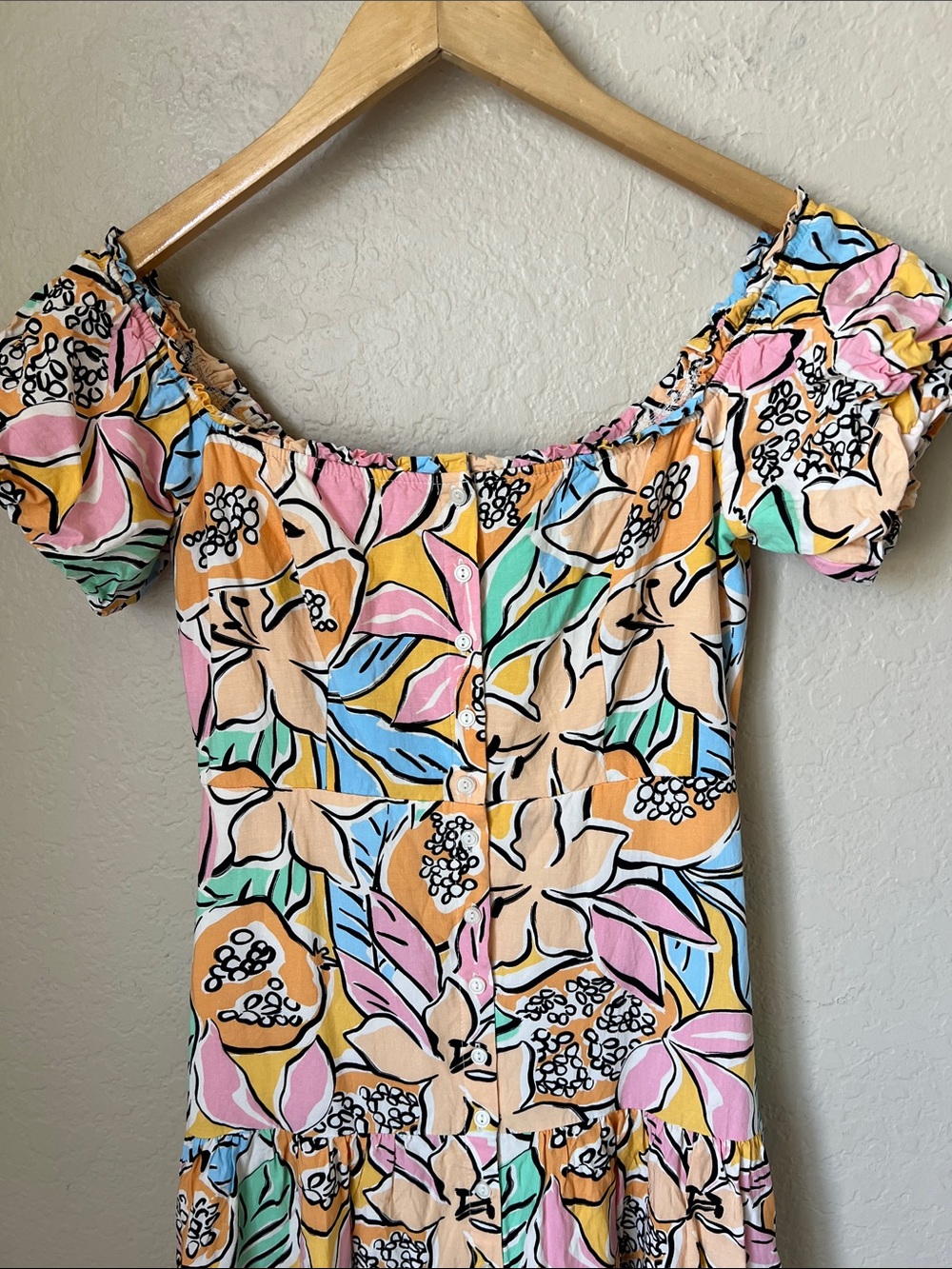 ASTR the label pastel floral saveria tropical button front midi dress - Picture 3 of 8